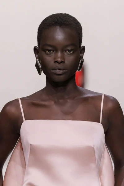 Look 8